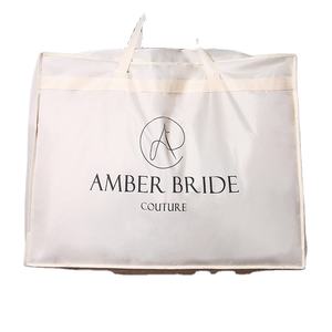 उच्च गुणवत्ता वाले रंग फोल्डेबल कपड़े बैग थोक परिधान बैग जिपर टिकाऊ पुनः प्रयोज्य गाउन कवर ड्रेस कवर - Product Image 2