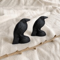 Vente en gros : Artisanat sculpté en obsidienne noire naturelle, motif corbeau, mascotte, totem, oiseau, pierre de guérison spirituelle, cadeau, décoration d'Halloween