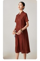 Nouvelle robe en brocart rouge de style chinois pour femmes, collection été 2026, nouvelle arrivée, parure de fête chinoise traditionnelle.