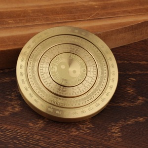 Brass Bagua Compass Geometry Design 5.8cm 7.8cm Rotatable Metal Craft Office Ornament Fidget Spinner Unisex Toy - Product Image 1