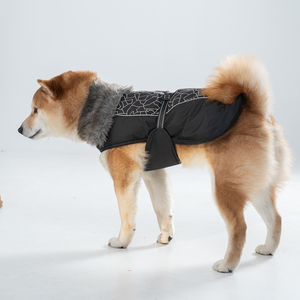 Abrigo Impermeable para <span class=keywords><strong>Perro</strong></span> al por Mayor, Chaqueta de Invierno de Lujo Personalizada con Cuello de Piel Reflectante - Product Image 5
