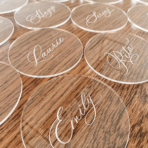 Marque-place de mariage personnalisé sur mesure en acrylique argenté effet miroir, idéal comme <span class=keywords><strong>cadeau</strong></span> ou souvenir de fête, ou comme panneau de plan de table. - Product Image 6