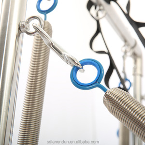 Высококачественный, прочный, регулируемый, экологичный многофункциональный пилатес-реформер Lenton из дуба с большой кроватью для здоровья - Product Image 4