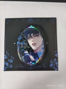 Badge Ovale Olografico Anime Personalizzato, Distintivo in Latta per Regalo Otaku <span class=keywords><strong>Manga</strong></span> - Product Image 4