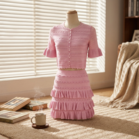 Ensemble élégant en nylon respirant pour femme, couleur unie, avec col perlé, manches courtes, jupe mini à volants superposés, plissée et ajourée