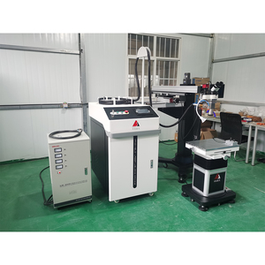 เครื่องเชื่อมเลเซอร์แบบคานยื่นสำหรับแม่พิมพ์ชนิด CW Fiber กำลังไฟ 1500w 2kw 3000w สำหรับงานฉีดพลาสติก หล่อขึ้นรูป และปั๊มขึ้นรูป - Product Image 4