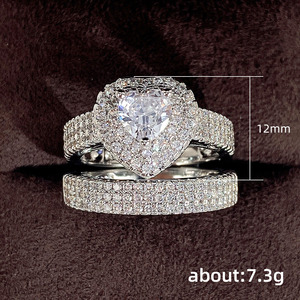 Set di Anelli con Zirconi a Forma di Cuore per Donne, Gioielli di Lusso per Matrimoni e Fidanzamenti - Product Image 5