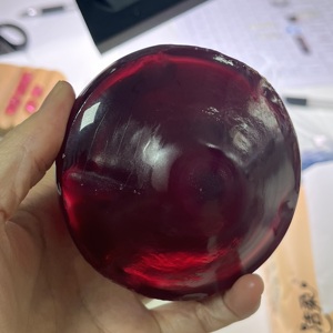 พลอยทับทิมสังเคราะห์ 1.3 กก. แบบไม่เจียระไน สำหรับงานแกะสลักตกแต่ง - Product Image 5