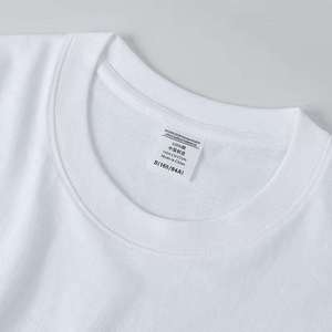 เสื้อยืดคอกลมแขนสั้นผ้าฝ้ายเรียบสีพื้นทรงปกติสไตล์ลำลองสำหรับผู้ชายพร้อมโลโก้แบบกำหนดเอง - Product Image 5