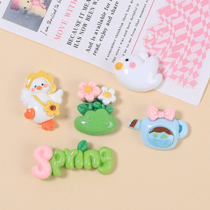 Lindos y coloridos dijes de resina de dibujos animados: pato, pájaro, flor, tetera, insignias de primavera, accesorios - Product Image 1