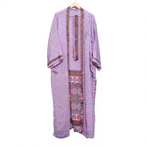 Robe Kimono en Soie pour Femme, Col en V, Fermeture à Cordon, Longueur Intégrale, Patchwork, Douce et Respirante, Idéale pour l'Automne et l'Hiver, Parfaite pour la Plage - Product Image 1