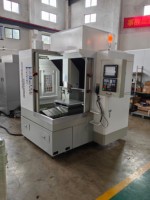 Mesin sistem CNC PTM650C canggih desain vertikal dengan BT30 spindel lancip termasuk sistem filtrasi cairan penukar panas