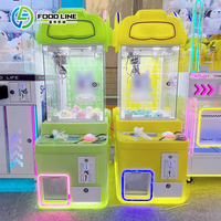 Machine de jeu d'arcade commerciale de type attrape-poupée avec paiement par QR code, pièces et billets, logo personnalisé OEM pour machine à griffes d'arcade commerciale