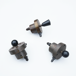Bomba manual de aceite de hierro fundido para lubricación de máquinas herramienta - Product Image 1
