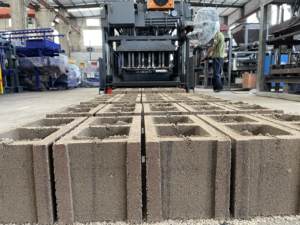 QMJ-10A mobile hohle Ziegel Zement Ziegel Pflasters tein Herstellung Maschine hohe Qualität Bestseller - Product Image 4