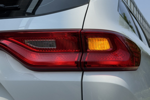 Haval M6 2020 1.5T DCT SUV Ibrido Usato di Marca Cinese con Sedili in Pelle Guida a Sinistra Spazio <span class=keywords><strong>per</strong></span> <span class=keywords><strong>Tutti</strong></span> - Product Image 4