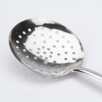 Tomatto Italiaanse stijl 8cm ergonomische roestvrijstalen schuimspaan, milieuvriendelijk, spiegelpolijst, ovenbestendig, vaatwasserbestendig keukengerei