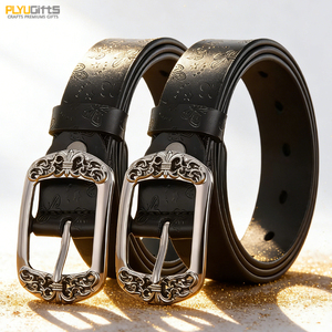 Nuova Cintura da <span class=keywords><strong>Donna</strong></span> in Pelle PU con Motivi Incisi e Goffrati, Design Trendy con Fibbia in Metallo Decorata per Abiti e Jeans - Product Image 1