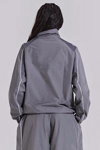 Conjuntos de Roupas de Corrida com Bordas Reflexivas em Nylon Ripstop, Jaquetas e Calças Oversized para Mulheres - Product Image 3