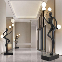 Lampadaire LED de luxe moderne en forme humaine, sculpture artistique créative pour salon, ornement de salle d'exposition, modèle pour villa