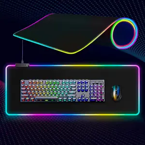 Hot Selling Game Aanpasbare Rgb Oversized Gloeiende Led Soft Gaming Muismat Grote Zwarte Muismat