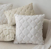 Coussins décoratifs carrés modernes pour canapé, en sherpa, brodés sur mesure, motif souris magique de Noël, pour la maison