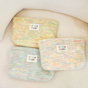 Sites de commerce électronique chinois Sacs et étuis à cosmétiques avec logo personnalisé de haute qualité Sac de rangement pour cosmétiques <span class=keywords><strong>en</strong></span> peluche <span class=keywords><strong>arc</strong></span>-<span class=keywords><strong>en</strong></span>-<span class=keywords><strong>ciel</strong></span> - Product Image 2