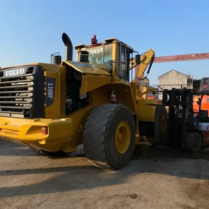 รถตักล้อยางมือสอง komatsu volvo cat L180F เครื่องยนต์ดีเซล volvo คุณภาพสูง พร้อมบุ้งกี๋ ปี 2022 ราคาถูกในลานจอดรถ - Product Image 3