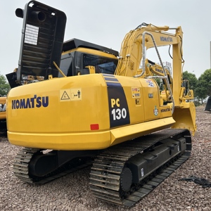 รถขุดตีนตะขาบ Komatsu PC130 7 มือสอง น้ำหนัก 13 ตัน เครื่องยนต์เดิม บุ้งกี๋ขนาด 0.53 ลูกบาศก์เมตร - Product Image 1