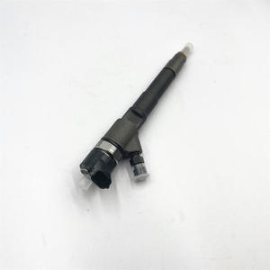 Injecteur de carburant à rampe commune diesel de haute qualité 0445110457 0445 110 457 pour New Holland T4 T5/<span class=keywords><strong>IVECO</strong></span>/John Deere 3.4 Moteur - Product Image 2
