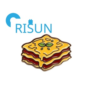 Broches et badges en émail personnalisés sur le thème de la cuisine italienne, cadeaux promotionnels mignons : Ravioli, Lasagna, Pâtes, Nœud papillon, Spaghetti - Product Image 5