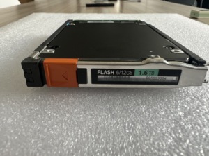 D4-2sfxl-1600 1.6tb Ssd for Unity Xt480 680 880 005053685 005053168 005053169 005053597 005053684 Hard Disks D4-2sfxl-1600 D4- - Product Image 3