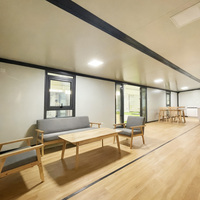 Maison conteneur préfabriquée pliable personnalisable avec chambre et salle de bain, micro-maison modulaire à haute utilisation de l'espace pour usage hôtelier
