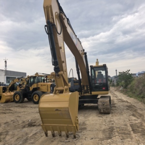 รถขุดตีนตะขาบแคทเตอร์พิลลาร์มือสอง รุ่น Cat320d น้ำหนัก 20 ตัน พร้อมสีเดิมจากโรงงาน สำหรับงานก่อสร้าง รุ่น Cat320dl 323d 336d 325d - Product Image 5