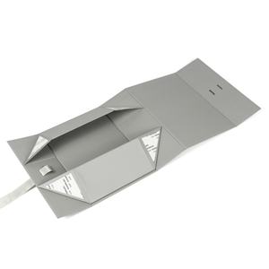 Caja de Embalaje de Papel Rígido Magnético Crown Win con Laminación Mate, Relieve y Forro de Esponja para Joyería y Embalaje de Regalos de Sombreros - Product Image 4