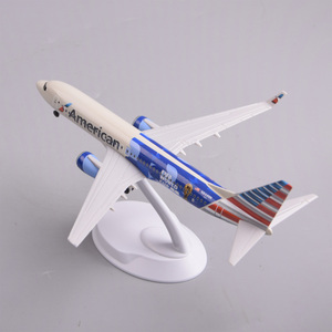 Modelo <span class=keywords><strong>de</strong></span> Avión <span class=keywords><strong>de</strong></span> Metal Fundido a Presión <span class=keywords><strong>de</strong></span> 20 cm <span class=keywords><strong>de</strong></span> <span class=keywords><strong>American</strong></span> <span class=keywords><strong>Airlines</strong></span> con Diseño Especial Boeing 737-800 y Tren <span class=keywords><strong>de</strong></span> Aterrizaje - Product Image 5