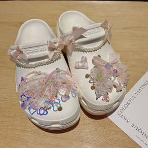 Accesorios para Zapatos DIY - Hebillas Decorativas Dongam New Fairyland - Accesorios para Zapatos con Orificios en Forma de Corazón para Niñas - Product Image 4