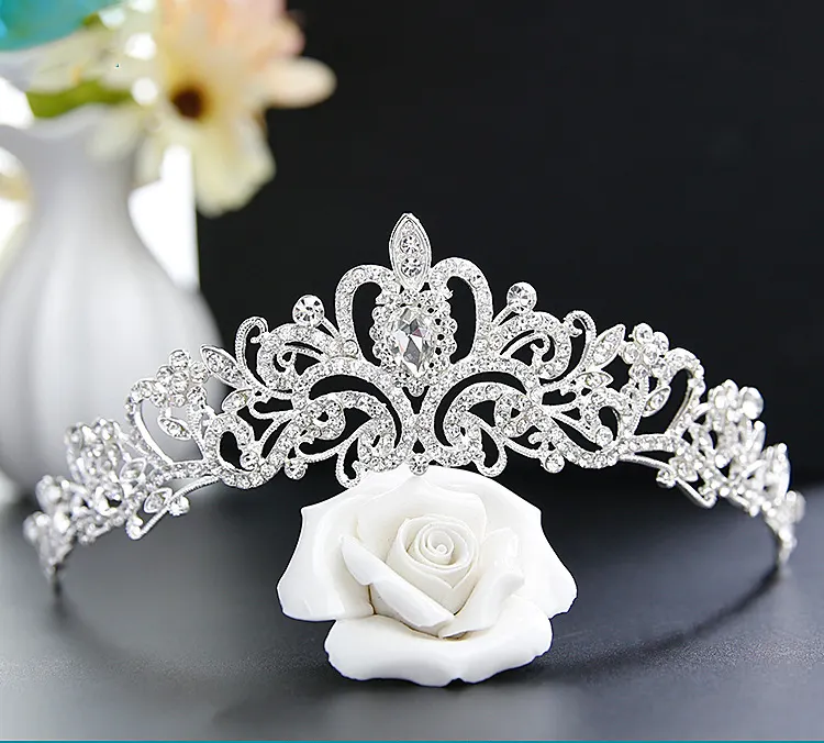 High Quality Luxury Princess And Crown Wedding Ceremony Shining Headwear Rhinestone Romantic Hair Combs Gold Crown Series