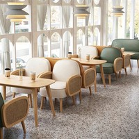 Ensemble de table et canapé de loisirs en bois, rotin et cuir de style nordique, moderne, simple ou double, avec chaise en bois massif et cuir, pour usage commercial