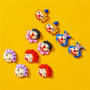 Drôle Clown Cartoon Monster Company Résine Accessoires Ludique Diy Crème Gel Téléphone Cas Cheveux Clipwater Coupe Trou Chaussures Matériel - Product Image 3