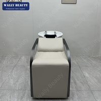 Fauteuil de lavage de cheveux moderne WallyBeauty avec cuvette en céramique, fauteuil inclinable pour le lavage des cheveux avec accoudoirs pour salon de coiffure professionnel
