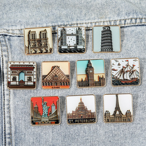 Broches en métal de bâtiments célèbres du monde entier, Big Ben Londres, Tour Eiffel <span class=keywords><strong>Paris</strong></span>, émail doux doré, badges de revers, broches de chapeau - Product Image 2