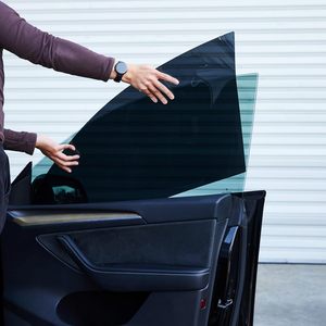 ฟิล์มติดกระจกรถยนต์แบบถอดได้สำหรับเทสล่า รุ่น 3/Y/YL สำหรับกระจกหน้า/หลัง/ข้าง ติดตั้งง่าย ไม่มีฟองอากาศ ป้องกันแสงแดด ป้องกันรังสียูวี (5%) - Product Image 2