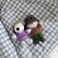 Porte-clés en peluche Snoopy et Charlie Brown, pendentif mignon de dessin animé, figurine en peluche douce, ornement à suspendre pour sac, idéal pour un cadeau