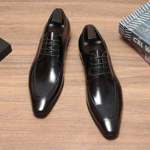 2024 Autumn New Style British Style Pointed-Toe Men's Leather Shoes with Glossy Laces Waterproof Rubber Outsole for Formal Wear - Product Image 3