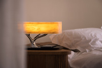 Lampes de table de nuit intelligentes pour la maison Lampe de bureau avec haut-parleur et chargeur sans fil pour téléphone Lampes de table avec haut-parleur Décoration intérieure