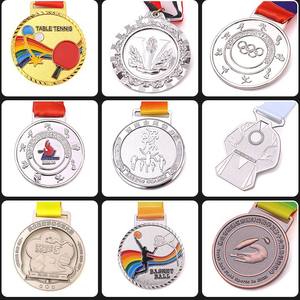 เหรียญรางวัลออกแบบเองตามสั่งจากโรงงาน พร้อมริบบิ้นตกแต่ง เหรียญรางวัลสำหรับการแข่งขันมาราธอนแบบกำหนดเอง เหรียญรางวัลเคลือบ 3 มิติ เหรียญรางวัลโลหะ - Product Image 5