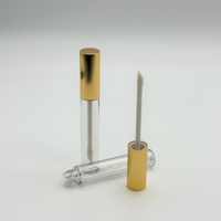 Tubes de brillant à lèvres vides OEM 7 ml, contenants en plastique transparent avec applicateur personnalisé pour les marques de maquillage