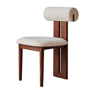 Juego de 4 Sillas de Comedor Modernas de Madera Maciza al por Mayor con Diseño Francés/Nórdico para Comedores de Hotel - Product Image 5