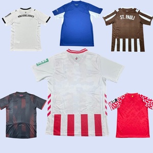 Maglia da Calcio Classica all'Ingrosso con Logo della Squadra Tedesca, Abbigliamento Sportivo Casual, Divisa da Calcio - Product Image 1